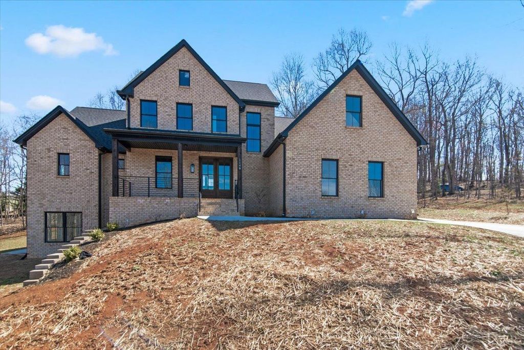 1148 Val Ter, Forest, VA 24551