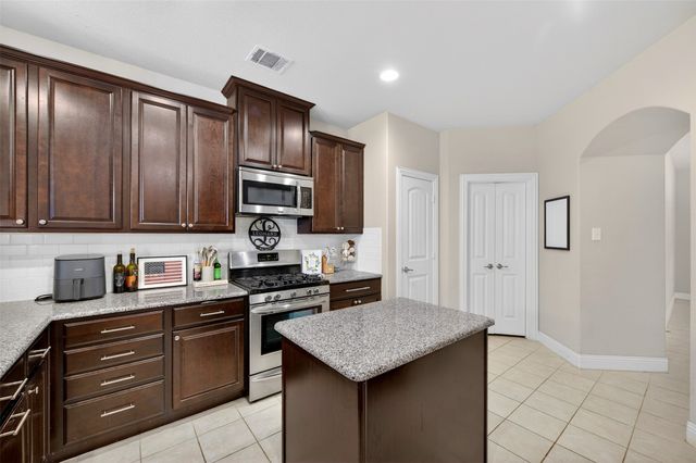 3704 Wrexham Street, Frisco, TX 75036