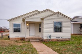 912 Lou Avenue, Sweetwater, TX 79556