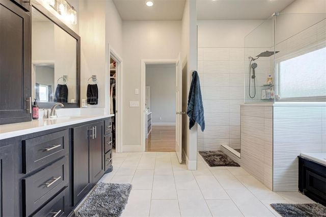 11517 NW 107th Street, Yukon, OK 73099