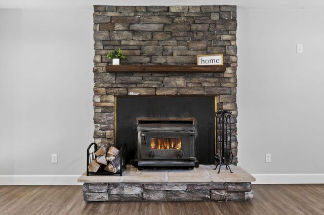 9502 E State Highway Ad, Rogersville, MO 65742