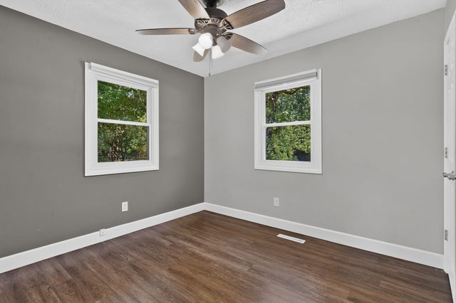 9502 E State Highway Ad, Rogersville, MO 65742