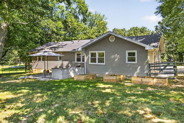 9502 E State Highway Ad, Rogersville, MO 65742
