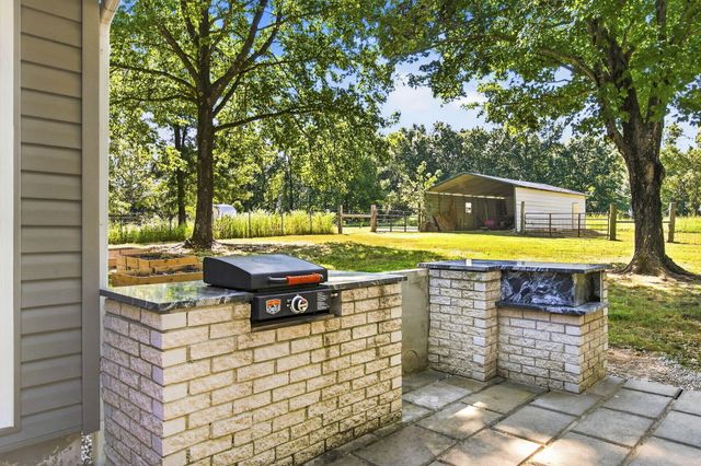 9502 E State Highway Ad, Rogersville, MO 65742
