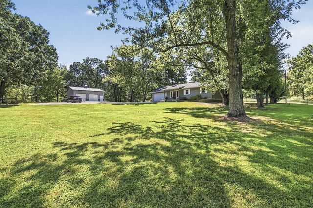 9502 E State Highway Ad, Rogersville, MO 65742