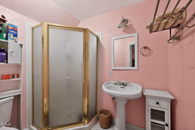 202 Montford Hall Court, Cary, NC 27519