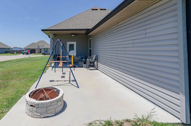 216 Shadow Pointe Road, Thibodaux, LA 70301