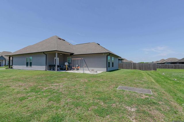 216 Shadow Pointe Road, Thibodaux, LA 70301