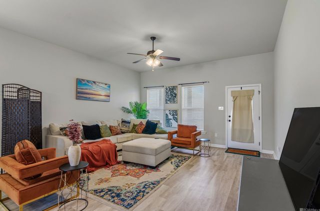 216 Shadow Pointe Road, Thibodaux, LA 70301