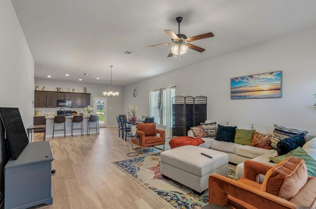 216 Shadow Pointe Road, Thibodaux, LA 70301