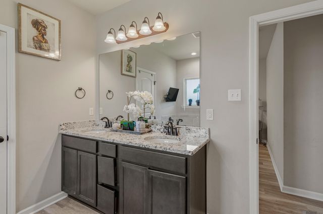 216 Shadow Pointe Road, Thibodaux, LA 70301