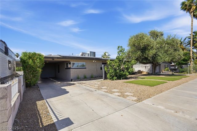 909 Canosa Avenue, Las Vegas, NV 89104