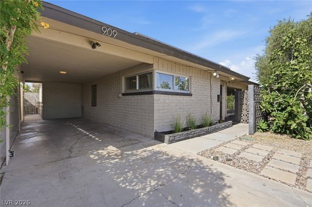 909 Canosa Avenue, Las Vegas, NV 89104