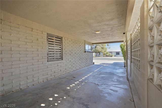 909 Canosa Avenue, Las Vegas, NV 89104