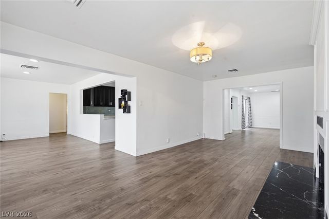 909 Canosa Avenue, Las Vegas, NV 89104