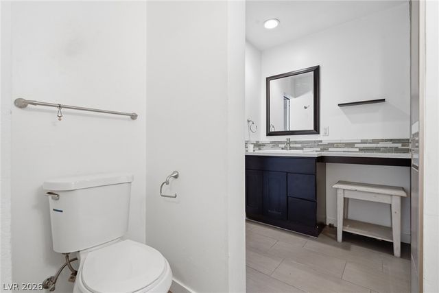 909 Canosa Avenue, Las Vegas, NV 89104