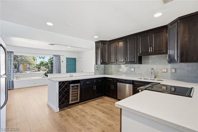 909 Canosa Avenue, Las Vegas, NV 89104
