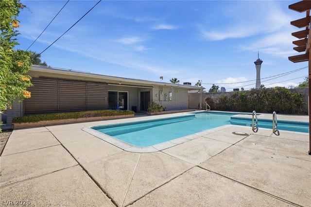 909 Canosa Avenue, Las Vegas, NV 89104