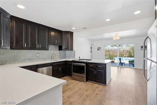 909 Canosa Avenue, Las Vegas, NV 89104