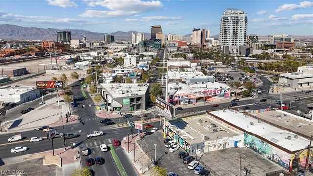 909 Canosa Avenue, Las Vegas, NV 89104