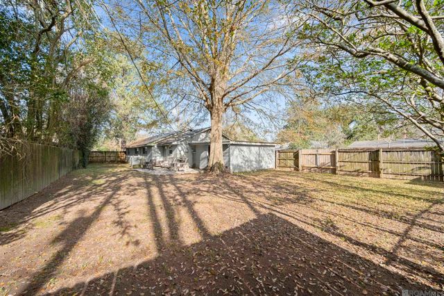 7022 Boone Ave, Baton Rouge, LA 70808