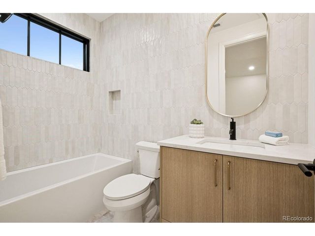 1208 S Vine St, Denver, CO 80210