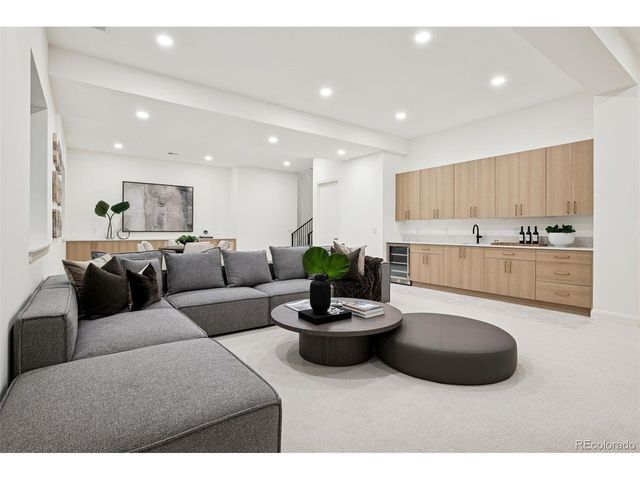 1208 S Vine St, Denver, CO 80210