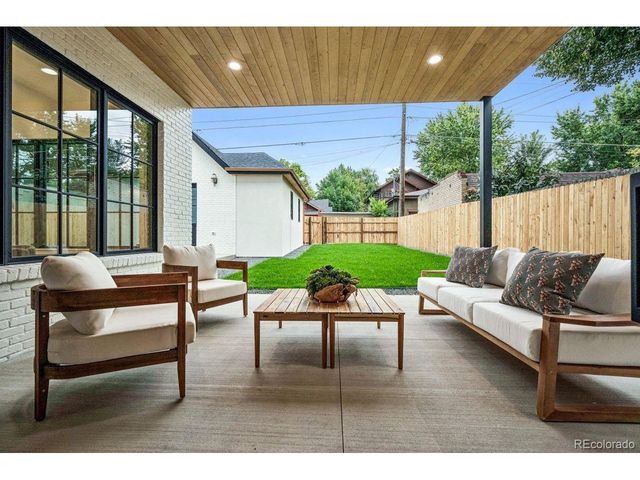 1208 S Vine St, Denver, CO 80210