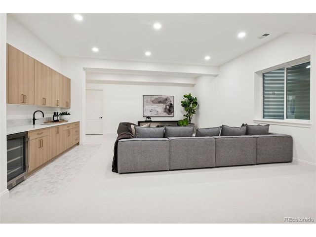 1208 S Vine St, Denver, CO 80210