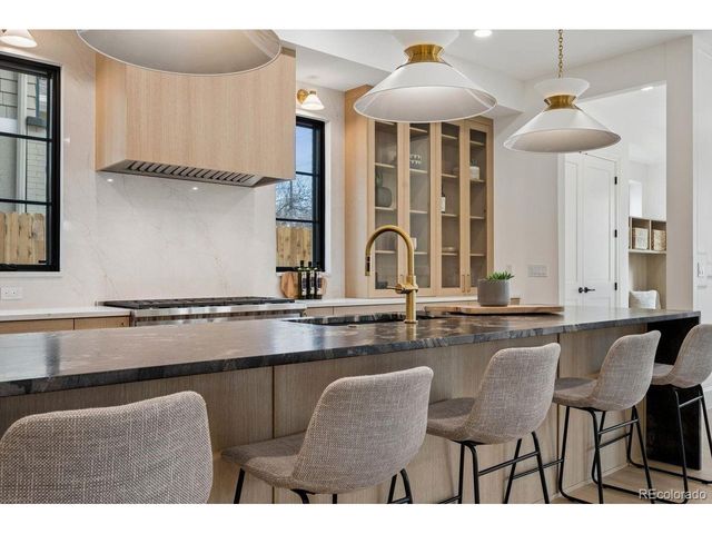 1208 S Vine St, Denver, CO 80210