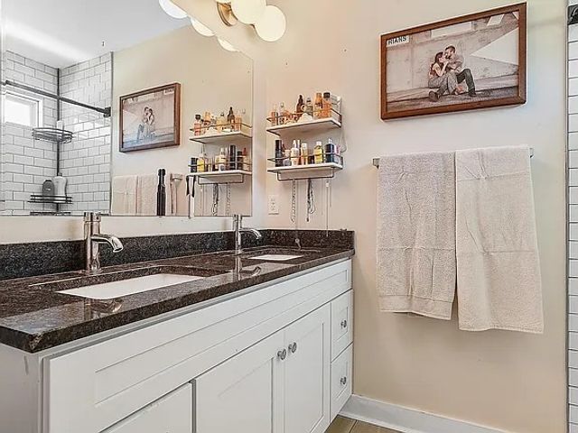 221 Hillcrest Dr, Madison, TN 37115