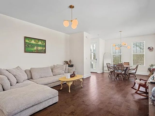 221 Hillcrest Dr, Madison, TN 37115