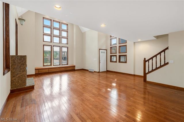 2184 Cornell Road, Cleveland, OH 44106