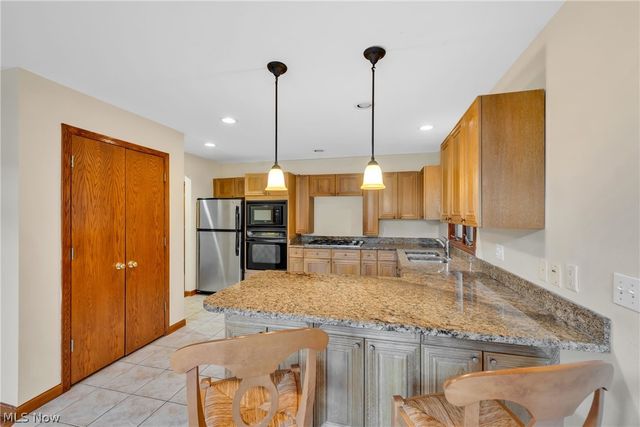2184 Cornell Road, Cleveland, OH 44106