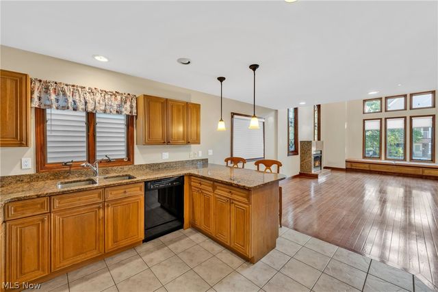 2184 Cornell Road, Cleveland, OH 44106