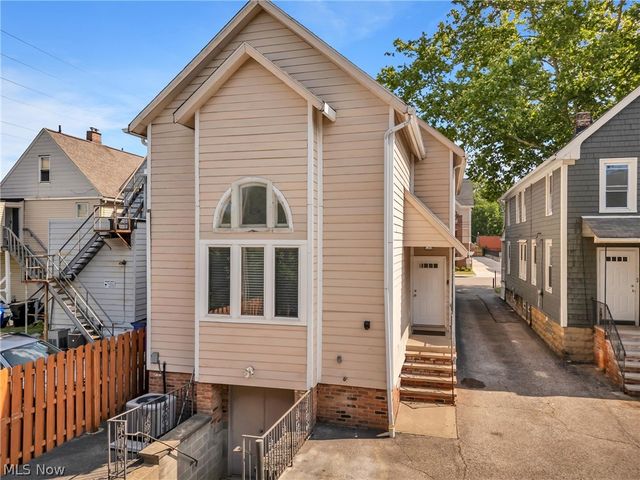 2184 Cornell Road, Cleveland, OH 44106