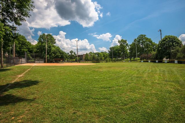 216B 38th Ave, N, Nashville, TN 37209