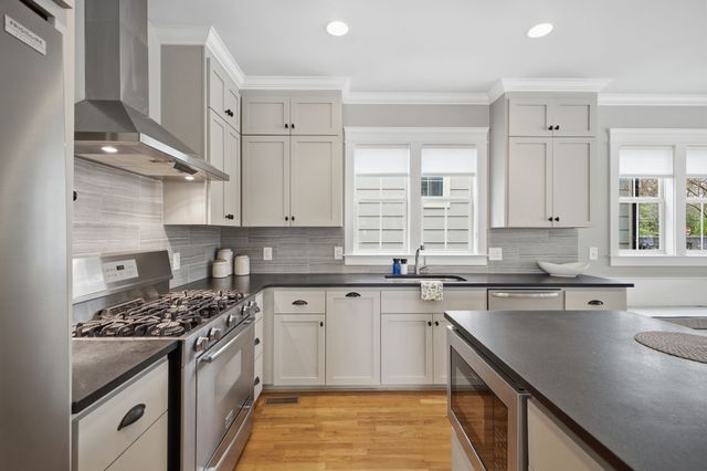 216B 38th Ave, N, Nashville, TN 37209