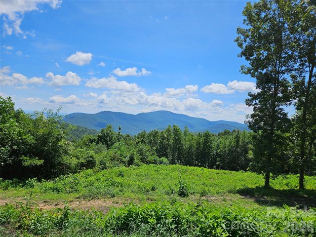 1227 Grand Oaks Drive 42, Hendersonville, NC 28792