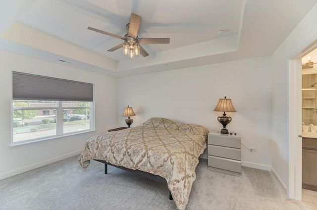 257 N MASTERS Drive, Addison, IL 60101