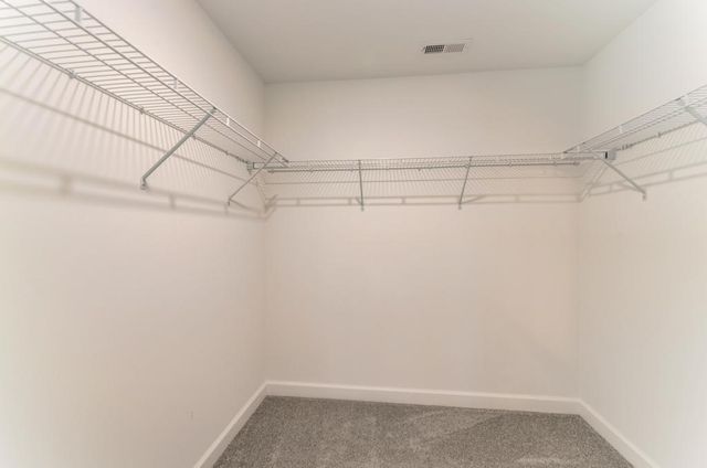 257 N MASTERS Drive, Addison, IL 60101