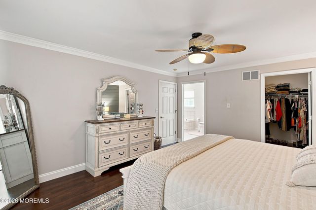 1519 Berkeley Avenue, Beachwood, NJ 08722