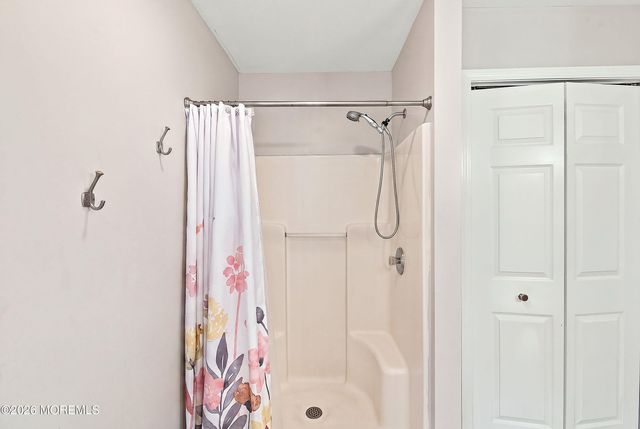 1519 Berkeley Avenue, Beachwood, NJ 08722