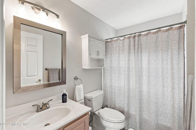 1519 Berkeley Avenue, Beachwood, NJ 08722