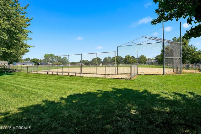 1519 Berkeley Avenue, Beachwood, NJ 08722