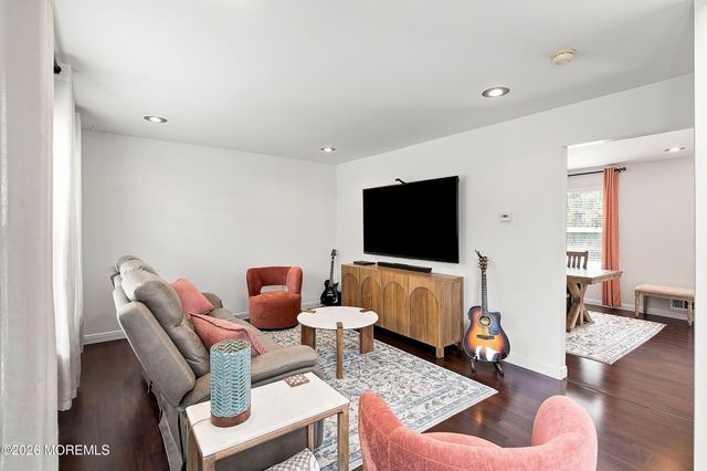1519 Berkeley Avenue, Beachwood, NJ 08722