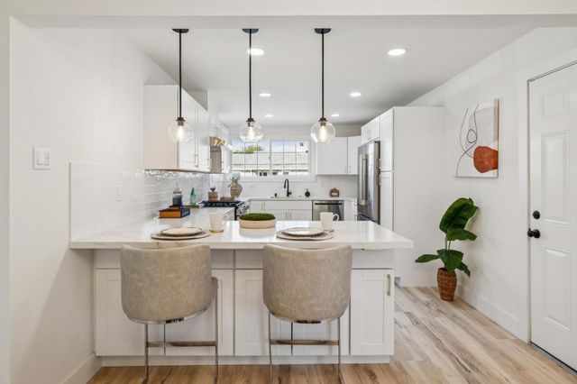 27 Prague Street, San Mateo, CA 94401