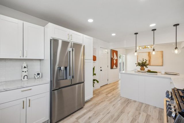 27 Prague Street, San Mateo, CA 94401