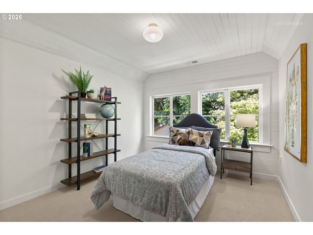 4054 N MISSOURI Ave, Portland, OR 97227