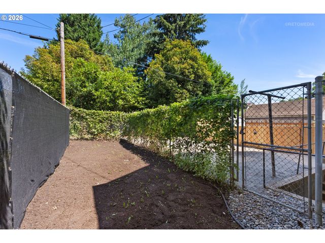 4054 N MISSOURI Ave, Portland, OR 97227
